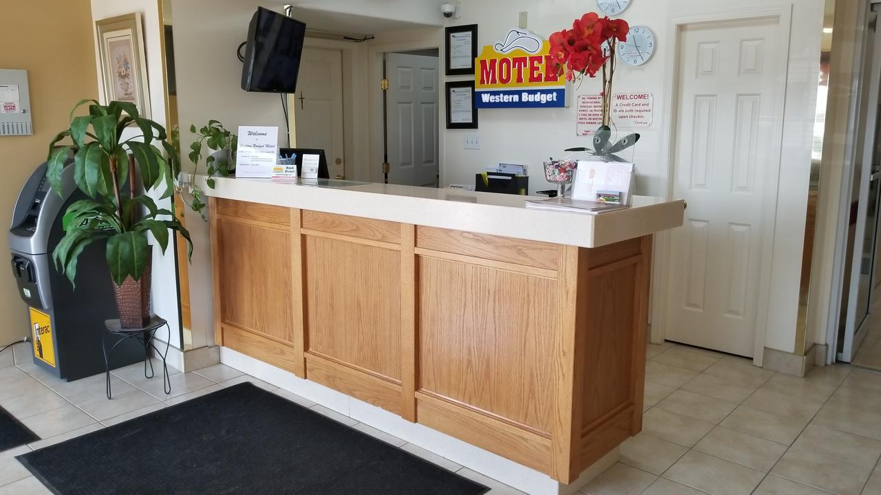 Western Budget Motel Cold Lake 外观 照片