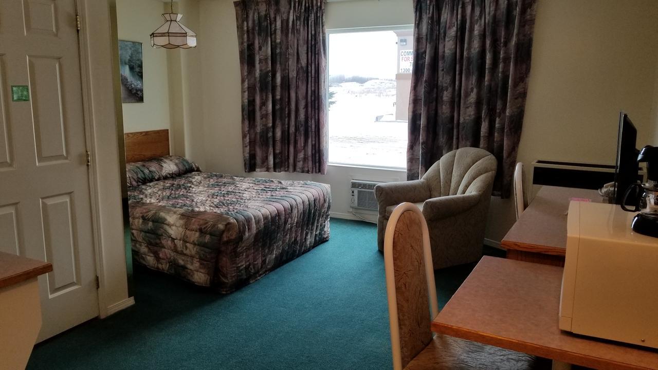 Western Budget Motel Cold Lake 外观 照片